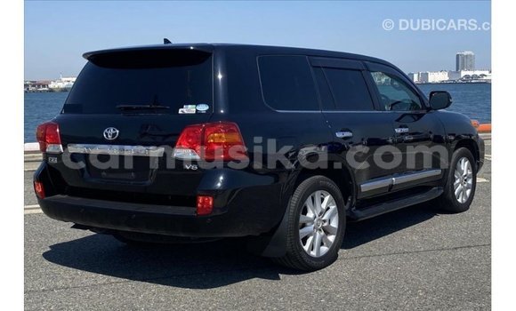 Nunua Imported Toyota Land Cruiser Nyeusi Gari ndani ya Import - Dubai nchini Harare Nunua Imported Toyota Land Cruiser Nyeusi Gari ndani ya Import - Dubai nchini Harare