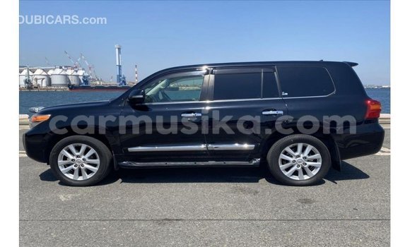 Nunua Imported Toyota Land Cruiser Nyeusi Gari ndani ya Import - Dubai nchini Harare Nunua Imported Toyota Land Cruiser Nyeusi Gari ndani ya Import - Dubai nchini Harare