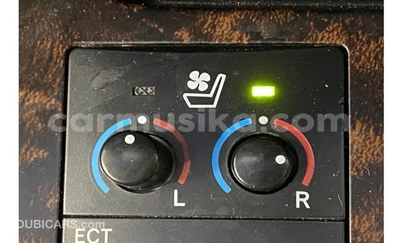 Nunua Imported Toyota Land Cruiser Nyeusi Gari ndani ya Import - Dubai nchini Harare Nunua Imported Toyota Land Cruiser Nyeusi Gari ndani ya Import - Dubai nchini Harare