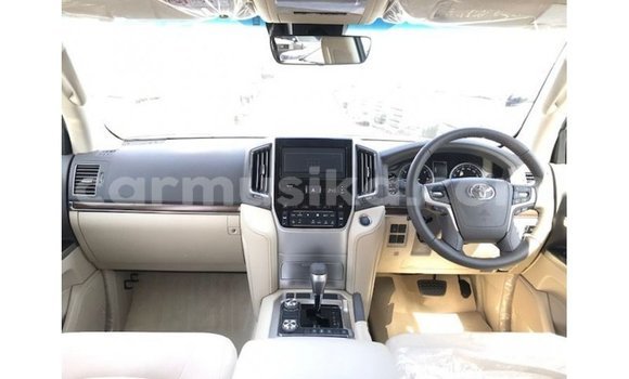 Buy Import Toyota Land Cruiser White Car in Import - Dubai in Harare Buy Import Toyota Land Cruiser White Car in Import - Dubai in Harare