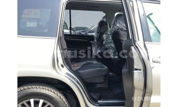 Tenga Imported Lexus LX Zvimwe Mota in Import - Dubai in Harare Tenga Imported Lexus LX Zvimwe Mota in Import - Dubai in Harare