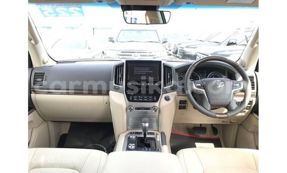 Nunua Imported Toyota Land Cruiser Nyeusi Gari ndani ya Import - Dubai nchini Harare Nunua Imported Toyota Land Cruiser Nyeusi Gari ndani ya Import - Dubai nchini Harare