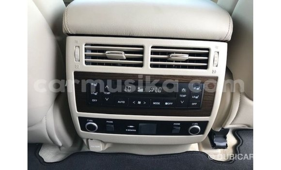 Nunua Imported Toyota Land Cruiser Nyeusi Gari ndani ya Import - Dubai nchini Harare Nunua Imported Toyota Land Cruiser Nyeusi Gari ndani ya Import - Dubai nchini Harare