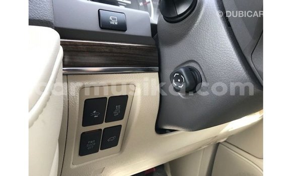 Nunua Imported Toyota Land Cruiser Nyeusi Gari ndani ya Import - Dubai nchini Harare Nunua Imported Toyota Land Cruiser Nyeusi Gari ndani ya Import - Dubai nchini Harare