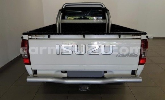 Tenga Tsaru Isuzu KB Chena Mota in Beitbridge in Matabeleland South Tenga Tsaru Isuzu KB Chena Mota in Beitbridge in Matabeleland South