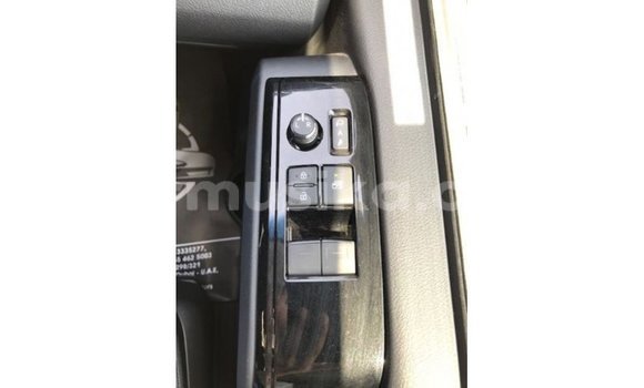 Tenga Imported Toyota Granvia Chena Mota in Import - Dubai in Harare Tenga Imported Toyota Granvia Chena Mota in Import - Dubai in Harare