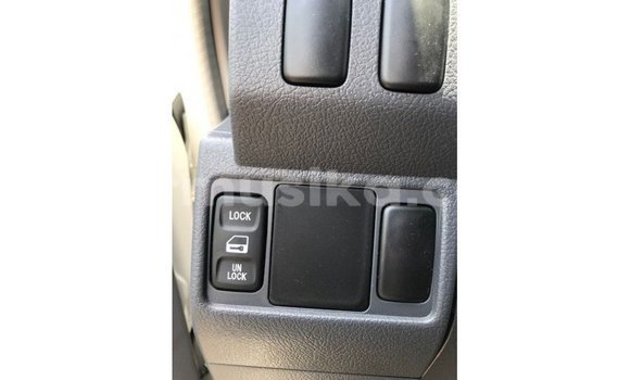 Tenga Imported Toyota Land Cruiser Chena Mota in Import - Dubai in Harare Tenga Imported Toyota Land Cruiser Chena Mota in Import - Dubai in Harare