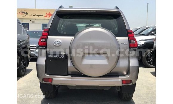 Tenga Imported Toyota Prado Bhurawuni Mota in Import - Dubai in Harare Tenga Imported Toyota Prado Bhurawuni Mota in Import - Dubai in Harare