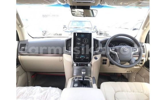 Nunua Imported Toyota Land Cruiser Nyeusi Gari ndani ya Import - Dubai nchini Harare Nunua Imported Toyota Land Cruiser Nyeusi Gari ndani ya Import - Dubai nchini Harare