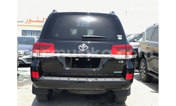 Nunua Imported Toyota Land Cruiser Nyeusi Gari ndani ya Import - Dubai nchini Harare Nunua Imported Toyota Land Cruiser Nyeusi Gari ndani ya Import - Dubai nchini Harare
