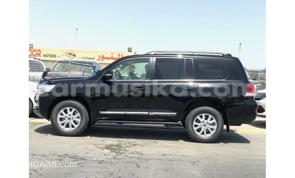 Nunua Imported Toyota Land Cruiser Nyeusi Gari ndani ya Import - Dubai nchini Harare Nunua Imported Toyota Land Cruiser Nyeusi Gari ndani ya Import - Dubai nchini Harare