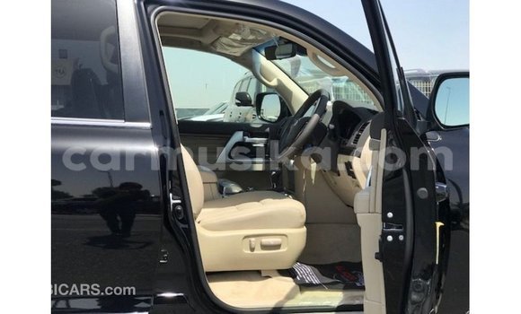 Nunua Imported Toyota Land Cruiser Nyeusi Gari ndani ya Import - Dubai nchini Harare Nunua Imported Toyota Land Cruiser Nyeusi Gari ndani ya Import - Dubai nchini Harare