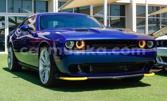 Nunua Imported Dodge Challenger Bluu Gari ndani ya Import - Dubai nchini Harare