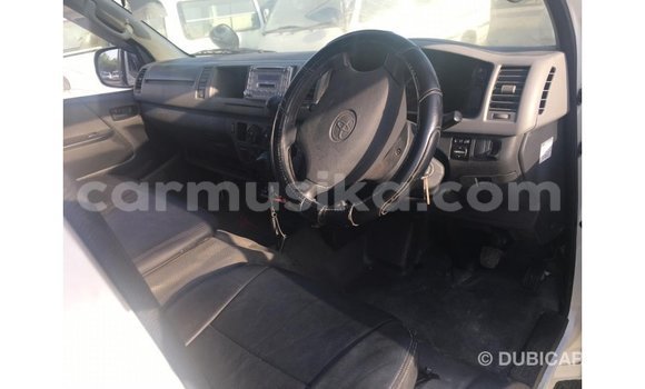 Tenga Imported Toyota Hiace Chena Mota in Import - Dubai in Harare Tenga Imported Toyota Hiace Chena Mota in Import - Dubai in Harare
