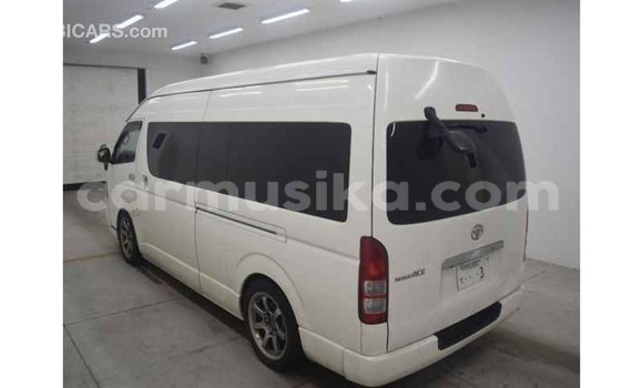 Tenga Imported Toyota Hiace Chena Mota in Import - Dubai in Harare Tenga Imported Toyota Hiace Chena Mota in Import - Dubai in Harare