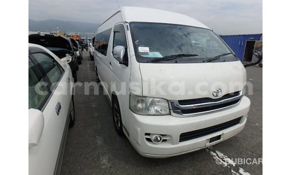 Tenga Imported Toyota Hiace Chena Mota in Import - Dubai in Harare Tenga Imported Toyota Hiace Chena Mota in Import - Dubai in Harare
