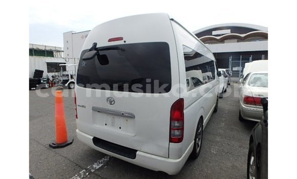 Tenga Imported Toyota Hiace Chena Mota in Import - Dubai in Harare Tenga Imported Toyota Hiace Chena Mota in Import - Dubai in Harare