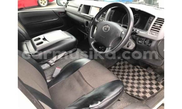 Tenga Imported Toyota Hiace Chena Mota in Import - Dubai in Harare Tenga Imported Toyota Hiace Chena Mota in Import - Dubai in Harare