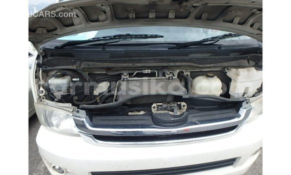 Tenga Imported Toyota Hiace Chena Mota in Import - Dubai in Harare Tenga Imported Toyota Hiace Chena Mota in Import - Dubai in Harare