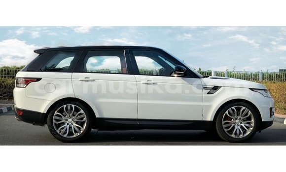 Buy Import Land Rover Range Rover White Car in Import - Dubai in Harare Buy Import Land Rover Range Rover White Car in Import - Dubai in Harare