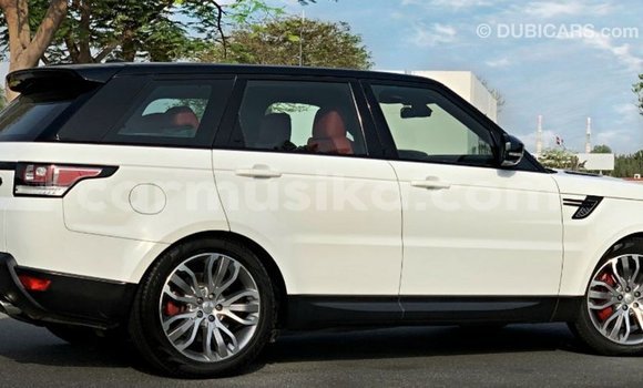 Buy Import Land Rover Range Rover White Car in Import - Dubai in Harare Buy Import Land Rover Range Rover White Car in Import - Dubai in Harare