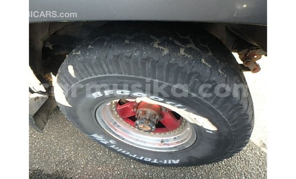 Tenga Imported Toyota Land Cruiser Zvimwe Mota in Import - Dubai in Harare Tenga Imported Toyota Land Cruiser Zvimwe Mota in Import - Dubai in Harare