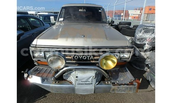 Tenga Imported Toyota Land Cruiser Zvimwe Mota in Import - Dubai in Harare Tenga Imported Toyota Land Cruiser Zvimwe Mota in Import - Dubai in Harare