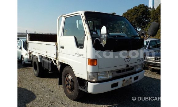 Tenga Imported Toyota Dyna Chena Rori in Import - Dubai in Harare Tenga Imported Toyota Dyna Chena Rori in Import - Dubai in Harare