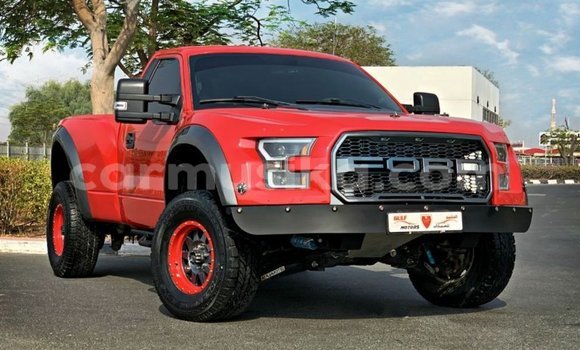 Nunua Imported Ford Club Wagon Nyekundu Gari ndani ya Import - Dubai nchini Harare