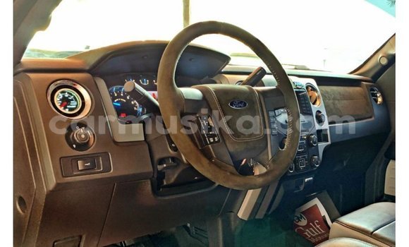 Buy Import Ford Club Wagon Red Car in Import - Dubai in Harare Buy Import Ford Club Wagon Red Car in Import - Dubai in Harare