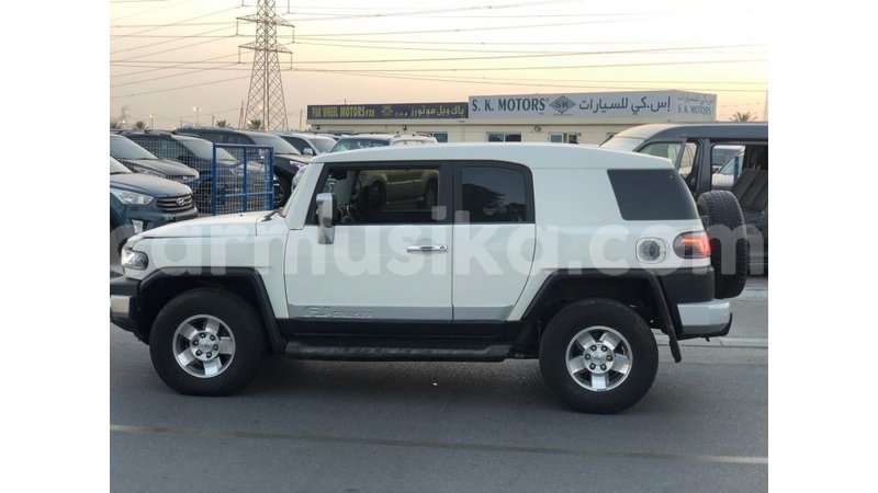 Big with watermark toyota fj cruiser harare import dubai 16292