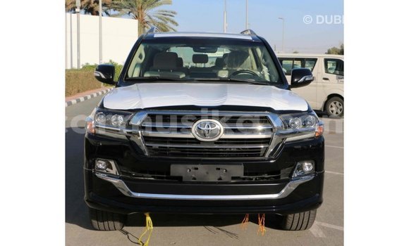 Acheter Import Voiture Toyota Land Cruiser Noir à Import - Dubai, Harare Acheter Import Voiture Toyota Land Cruiser Noir à Import - Dubai, Harare