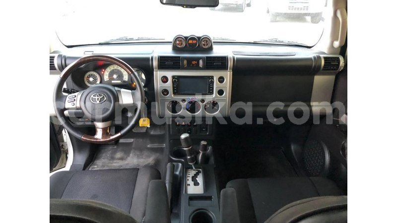 Big with watermark toyota fj cruiser harare import dubai 16292