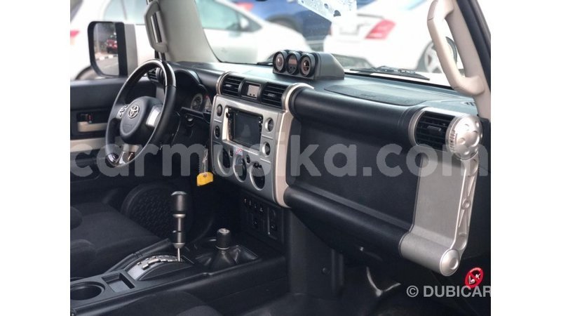 Big with watermark toyota fj cruiser harare import dubai 16292