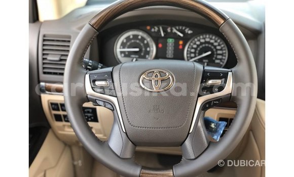 Buy Import Toyota Land Cruiser White Car in Import - Dubai in Harare Buy Import Toyota Land Cruiser White Car in Import - Dubai in Harare