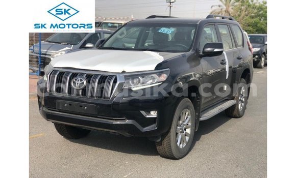 Tenga Imported Toyota Prado Nhema Mota in Import - Dubai in Harare