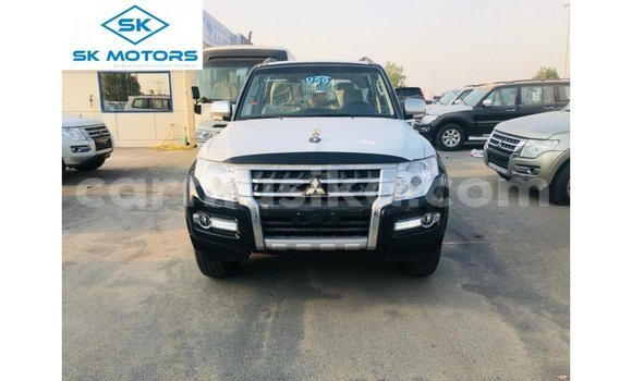 Buy Import Mitsubishi Pajero Black Car in Import - Dubai in Harare Buy Import Mitsubishi Pajero Black Car in Import - Dubai in Harare