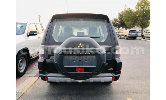 Buy Import Mitsubishi Pajero Black Car in Import - Dubai in Harare Buy Import Mitsubishi Pajero Black Car in Import - Dubai in Harare
