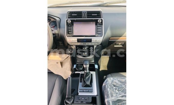 Tenga Imported Toyota Prado Bhurawuni Mota in Import - Dubai in Harare Tenga Imported Toyota Prado Bhurawuni Mota in Import - Dubai in Harare
