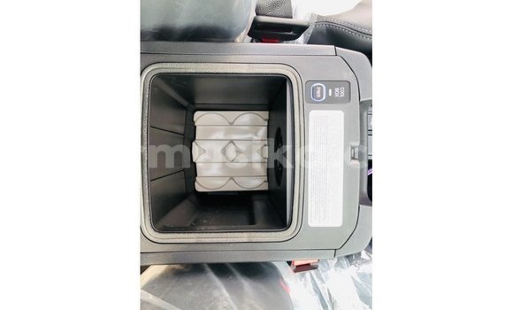 Tenga Imported Toyota Prado Bhurawuni Mota in Import - Dubai in Harare Tenga Imported Toyota Prado Bhurawuni Mota in Import - Dubai in Harare