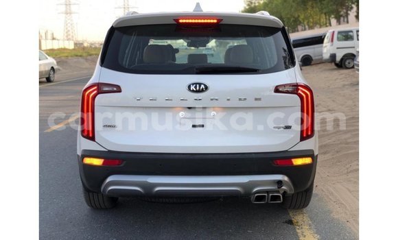 Buy Import Kia Carens White Car in Import - Dubai in Harare Buy Import Kia Carens White Car in Import - Dubai in Harare