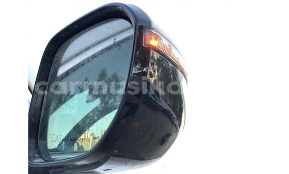 Buy Import Kia Carens White Car in Import - Dubai in Harare Buy Import Kia Carens White Car in Import - Dubai in Harare