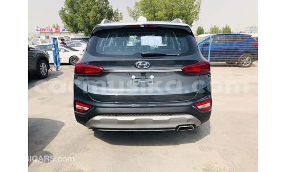 Tenga Imported Hyundai Santa Fe Girinhi Mota in Import - Dubai in Harare Tenga Imported Hyundai Santa Fe Girinhi Mota in Import - Dubai in Harare