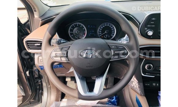 Tenga Imported Hyundai Santa Fe Girinhi Mota in Import - Dubai in Harare Tenga Imported Hyundai Santa Fe Girinhi Mota in Import - Dubai in Harare