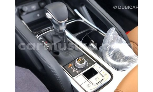 Acheter Import Voiture Kia Carens Blanc à Import - Dubai, Harare Acheter Import Voiture Kia Carens Blanc à Import - Dubai, Harare