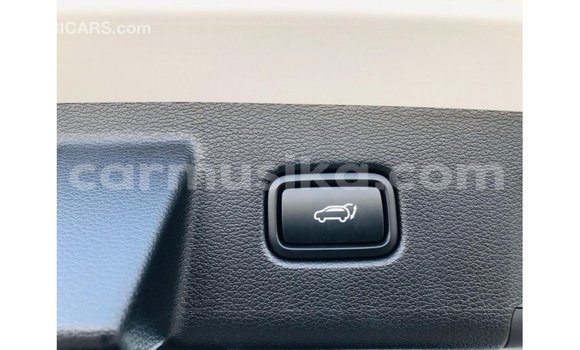 Acheter Import Voiture Kia Carens Blanc à Import - Dubai, Harare Acheter Import Voiture Kia Carens Blanc à Import - Dubai, Harare