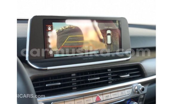 Acheter Import Voiture Kia Carens Blanc à Import - Dubai, Harare Acheter Import Voiture Kia Carens Blanc à Import - Dubai, Harare