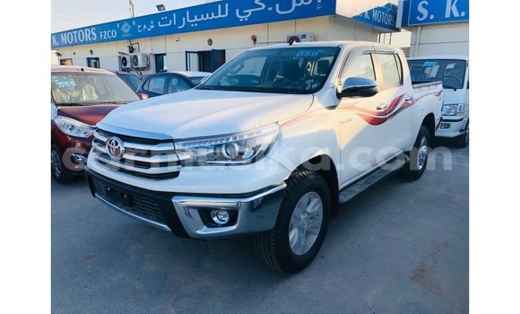 Buy Import Toyota Hilux White Car in Import - Dubai in Harare