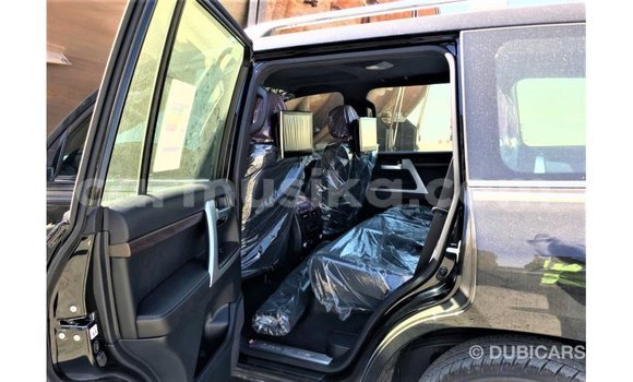 Acheter Import Voiture Toyota Land Cruiser Noir à Import - Dubai, Harare Acheter Import Voiture Toyota Land Cruiser Noir à Import - Dubai, Harare