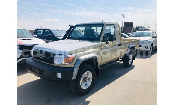 Buy Import Toyota Land Cruiser Beige Car in Import - Dubai in Harare Buy Import Toyota Land Cruiser Beige Car in Import - Dubai in Harare